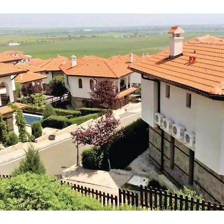 Two-bedroom Holiday In Kableshkovo